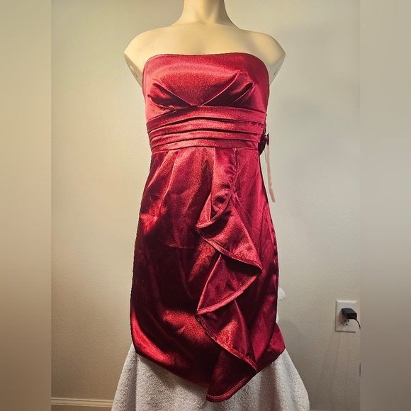 MY MICHELLE RED PARTY SLEEVELESS DRESS SIZE 1 - Picture 3 of 10